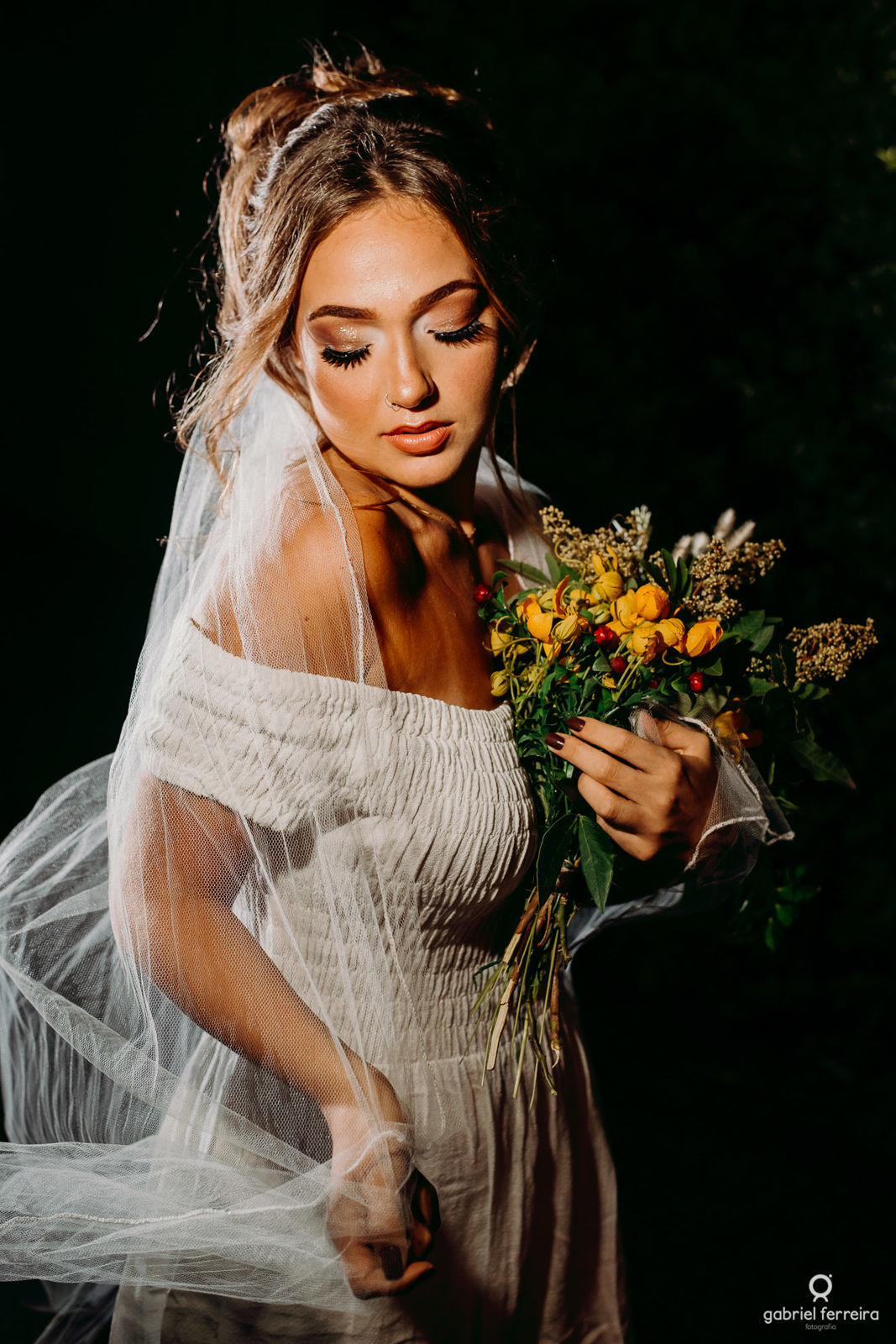 Foto Tendência de Make e Cabelo para Noivas - Imagem 2